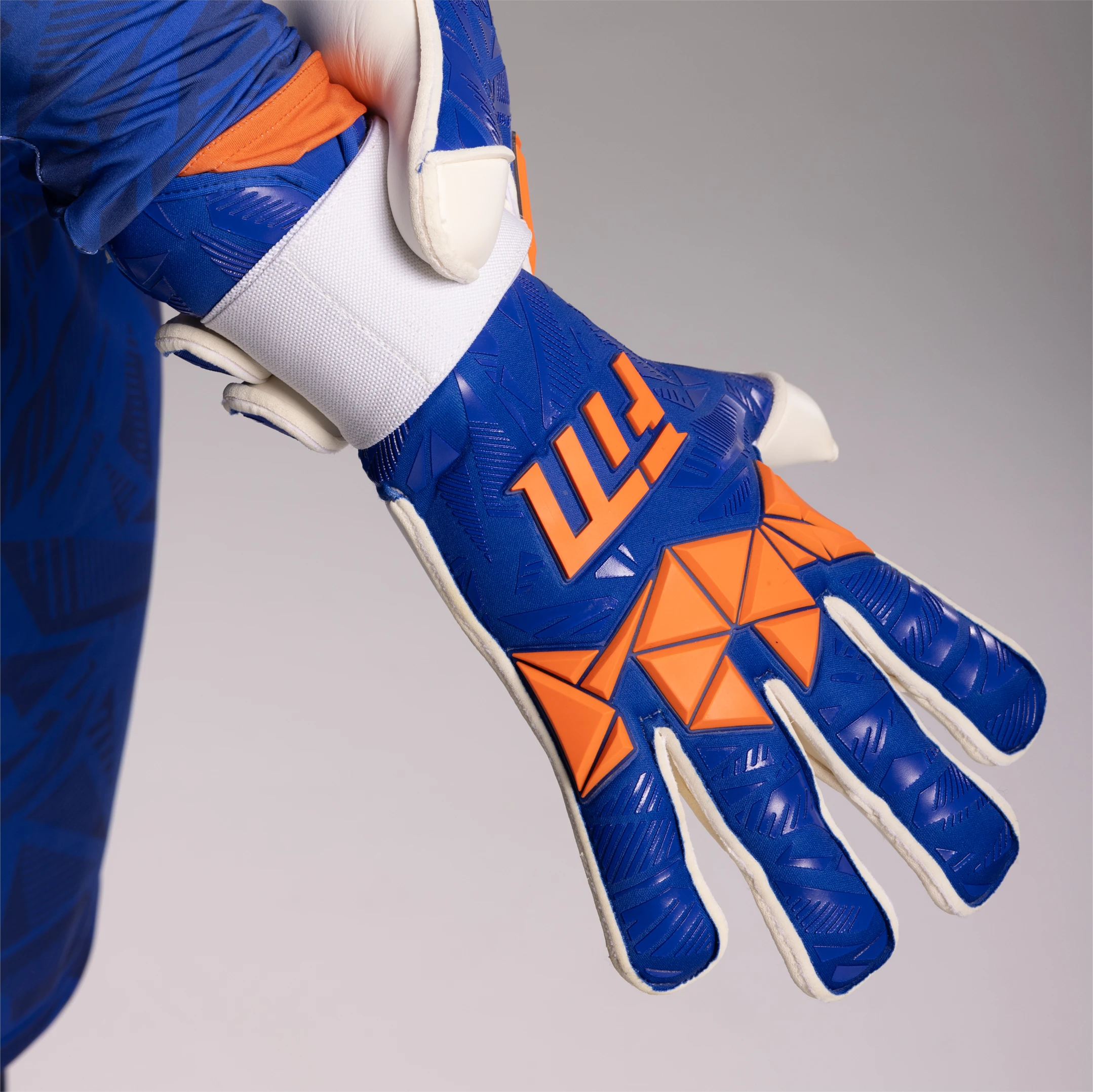 Invictus X PRO Blue Orange