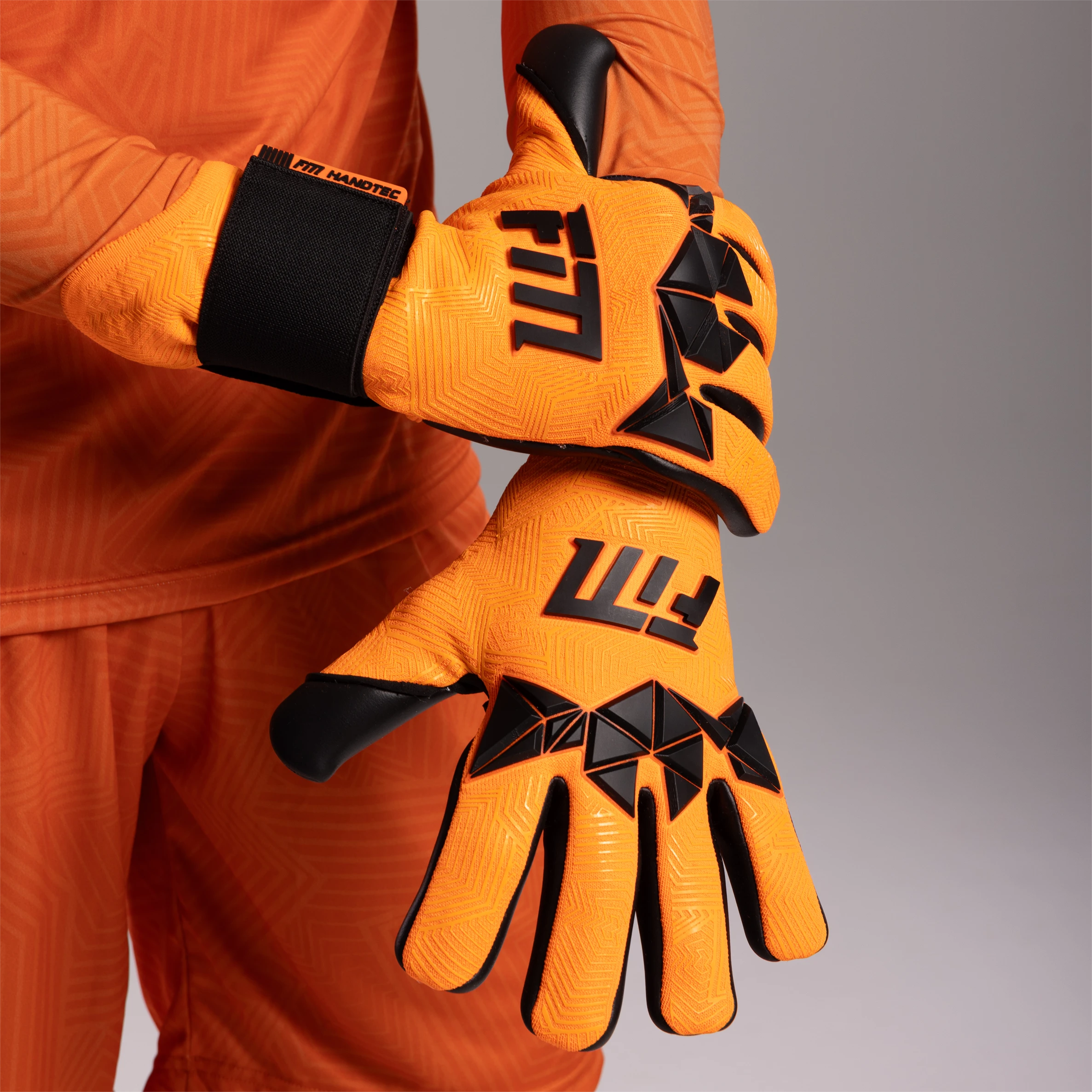 Varis X PRO Orange Fluo